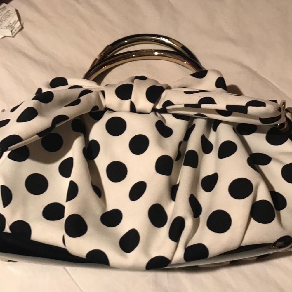Hand bag